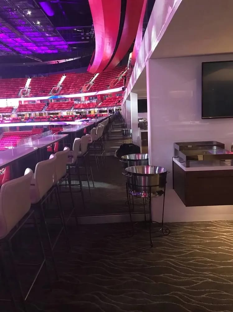 Suite 44 verified photo